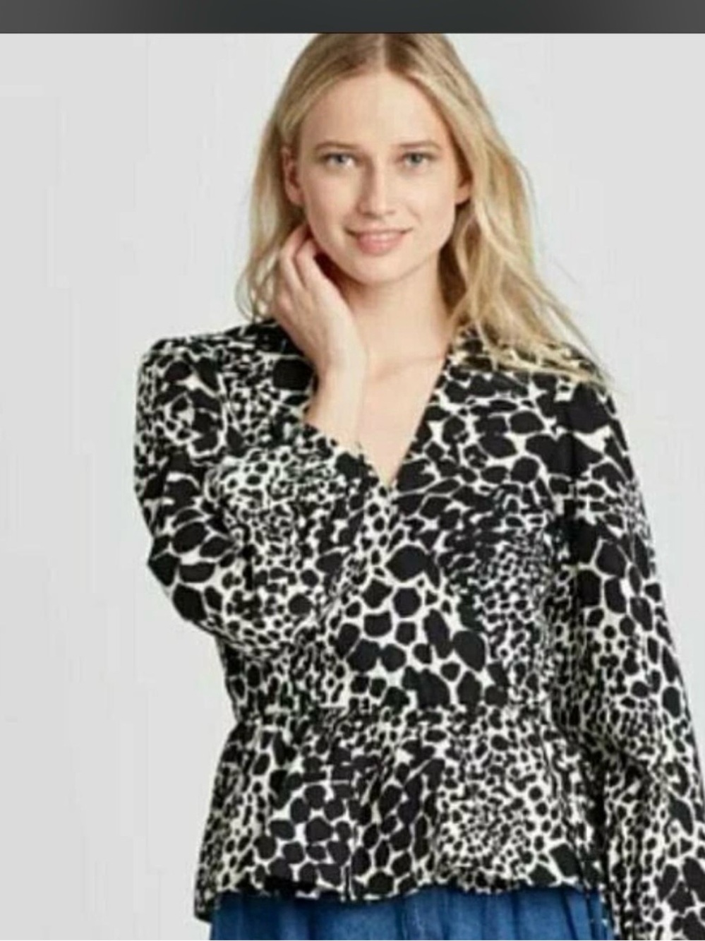 Who What Wear Black & White Animal-Print V-Neck Peplum Blouse
